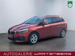 Sunset orange metallic Gebraucht 2020 BMW 216 Sport Line Van / Kleinbus | 16.980 € (Fairer Preis)