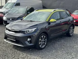 Grau Gebraucht 2020 Kia Stonic DREAM-TEAM Edition SUV | 12.300 € (Fairer Preis)
