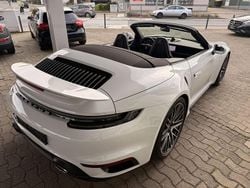 Carraweißmetallic Gebraucht 2021 Porsche 992 Cabrio | 188.500 € (Guter Preis)