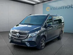 Grau Gebraucht 2024 Mercedes V300 Van / Kleinbus | 77.799 € (Teuer)