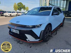Blau performance blue metallic Gebraucht 2024 Hyundai Ioniq 5 SUV | 59.990 € (Fairer Preis)
