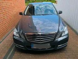 Schwarz Gebraucht 2012 Mercedes E220 Limousine | 10.000 € (Fairer Preis)