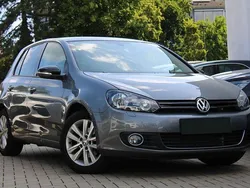 Grau Gebraucht 2011 VW Golf VI Style Limousine | 4.999 € (Fairer Preis)