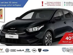 Zilinaschwarz metallic Neu 2025 Kia Ceed Silver Limousine | 21.490 € (Fairer Preis)
