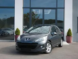 Grau Gebraucht 2010 Peugeot 207 Urban Move Kleinwagen | 2.950 € (Guter Preis)