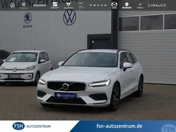 Andere Gebraucht 2024 Volvo V60 Core Kombi | 35.290 € (Superpreis)