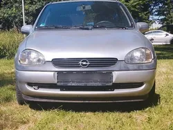 Silber Gebraucht 2000 Opel Corsa Edition Kleinwagen | 750 € (Guter Preis)