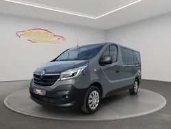 Grau Gebraucht 2020 Renault Trafic Life Van | 28.900 € (Guter Preis)