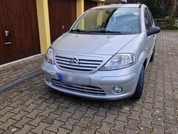 Silber Gebraucht 2005 Citroën C3 Kleinwagen | 2.200 € (Fairer Preis)