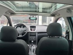 Schwarz Gebraucht 2009 Peugeot 207 Kombi | 2.500 € (Fairer Preis)