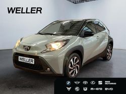 Urban khaki, dach mysticschwarz mica (gruen) Gebraucht 2025 Toyota Aygo Team Kleinwagen | 15.250 € (Guter Preis)