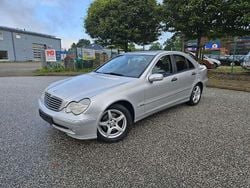 Silber Gebraucht 2005 Mercedes C180 Classic Limousine | 3.999 € (Fairer Preis)