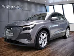 Grau Gebraucht 2023 Audi Q4 e-tron Comfort SUV | 35.980 € (Fairer Preis)