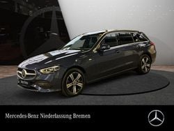 Blau Gebraucht 2025 Mercedes C300e Avantgarde Limousine | 43.490 € (Superpreis)