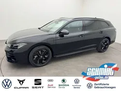 Black metallic Neu 2025 VW Passat R-line Kombi | 61.500 € (Etwas zu teuer)