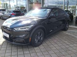 Iridium schwarz mica Gebraucht 2021 Ford Mustang Mach-E SUV | 26.490 € (Superpreis)