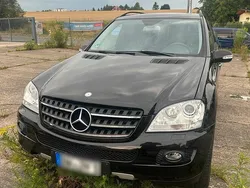 Schwarz Gebraucht 2008 Mercedes ML320 SUV | 10.500 € (Fairer Preis)