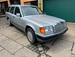 Silber Gebraucht 1992 Mercedes E250 Kombi | 9.800 €