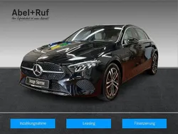 Lack kosmosschwarz (metallic) Gebraucht 2024 Mercedes A180 Progressive Limousine | 28.579 € (Fairer Preis)