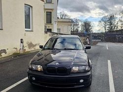 Schwarz Gebraucht 2001 BMW 325 Limousine | 4.300 €