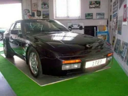 Schwarz Gebraucht 1989 Porsche 944 Turbo S | 39.944 €