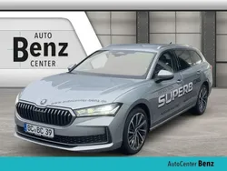 Pebble silber Gebraucht 2024 Skoda Superb LAURIN & KLEMENT Kombi | 43.990 € (Teuer)