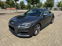 Grau Gebraucht 2018 Audi TTS Comfort Coupé | 37.000 € (Etwas zu teuer)