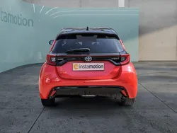 Rot Gebraucht 2021 Toyota Yaris Kleinwagen | 20.399 € (Fairer Preis)