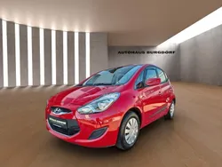 Rot Gebraucht 2015 Hyundai ix20 Edition Van / Kleinbus | 7.799 € (Fairer Preis)