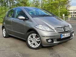 Silber Gebraucht 2007 Mercedes A200 Avantgarde Edition Limousine | 5.500 € (Etwas zu teuer)