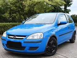 Blau Gebraucht 2004 Opel Corsa Kleinwagen | 2.000 € (Fairer Preis)