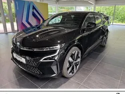 Schwarz Gebraucht 2024 Renault Mégane Komfort Limousine | 33.998 € (Superpreis)