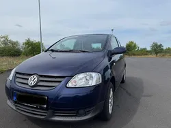 Blau Gebraucht 2006 VW Fox Kleinwagen | 1.800 € (Etwas zu teuer)