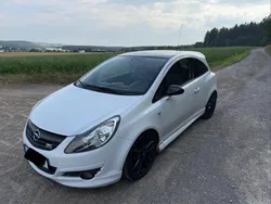 Weiß Gebraucht 2009 Opel Corsa OPC Kleinwagen | 1.999 € (Guter Preis)