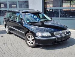 Schwarz Gebraucht 2001 Volvo V70 Comfort Kombi | 3.990 € (Etwas zu teuer)