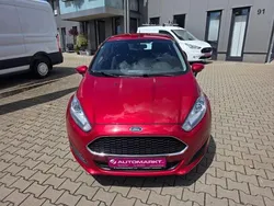 Rot Gebraucht 2016 Ford Fiesta Trend Kleinwagen | 7.590 € (Fairer Preis)