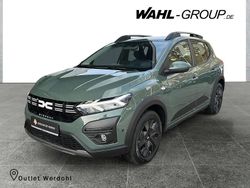 Grau Gebraucht 2024 Dacia Sandero Expression Kleinwagen | 18.239 € (Fairer Preis)