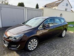 Braun Gebraucht 2014 Opel Astra Exklusiv Kombi | 7.299 € (Fairer Preis)
