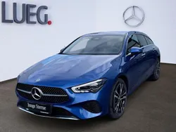 Metalliclack spektralblau Gebraucht 2023 Mercedes CLA180 Shooting Brake Advanced Plus Kombi | 28.750 € (Fairer Preis)