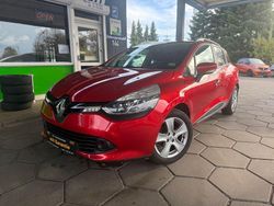Rot Gebraucht 2015 Renault Clio GrandTour Dynamique Kombi | 9.990 € (Fairer Preis)