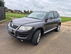Grau Gebraucht 2008 VW Touareg SUV | 6.200 € (Fairer Preis)