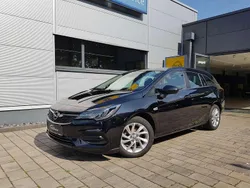 Diamant schwarz Gebraucht 2022 Opel Astra Edition Kombi | 16.550 € (Fairer Preis)