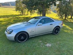 Silber Gebraucht 2000 Mercedes SLK230 Cabrio | 10.999 €