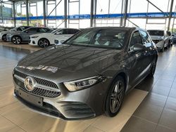 Grau Gebraucht 2020 Mercedes A250 AMG line Limousine | 24.400 € (Guter Preis)