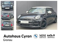 midnight black (metallic) Gebraucht 2022 Mini Cooper Kleinwagen | 21.990 € (Fairer Preis)