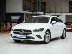 Weiß Gebraucht 2020 Mercedes CLA250 Shooting Brake Kombi | 25.980 € (Superpreis)