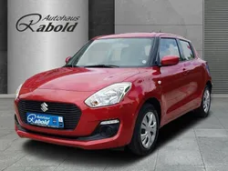 Rot Gebraucht 2018 Suzuki Swift Club Kleinwagen | 11.700 € (Fairer Preis)