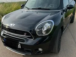 Schwarz Gebraucht 2015 Mini Countryman SUV | 14.250 €