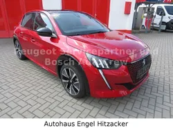 Rot Gebraucht 2021 Peugeot e-208 GT Kleinwagen | 14.990 € (Guter Preis)