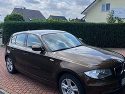 Braun Gebraucht 2010 BMW 116 Sport Line Kleinwagen | 6.000 € (Etwas zu teuer)